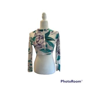 Womans Floral Swim Top and Bottoms Size Medium